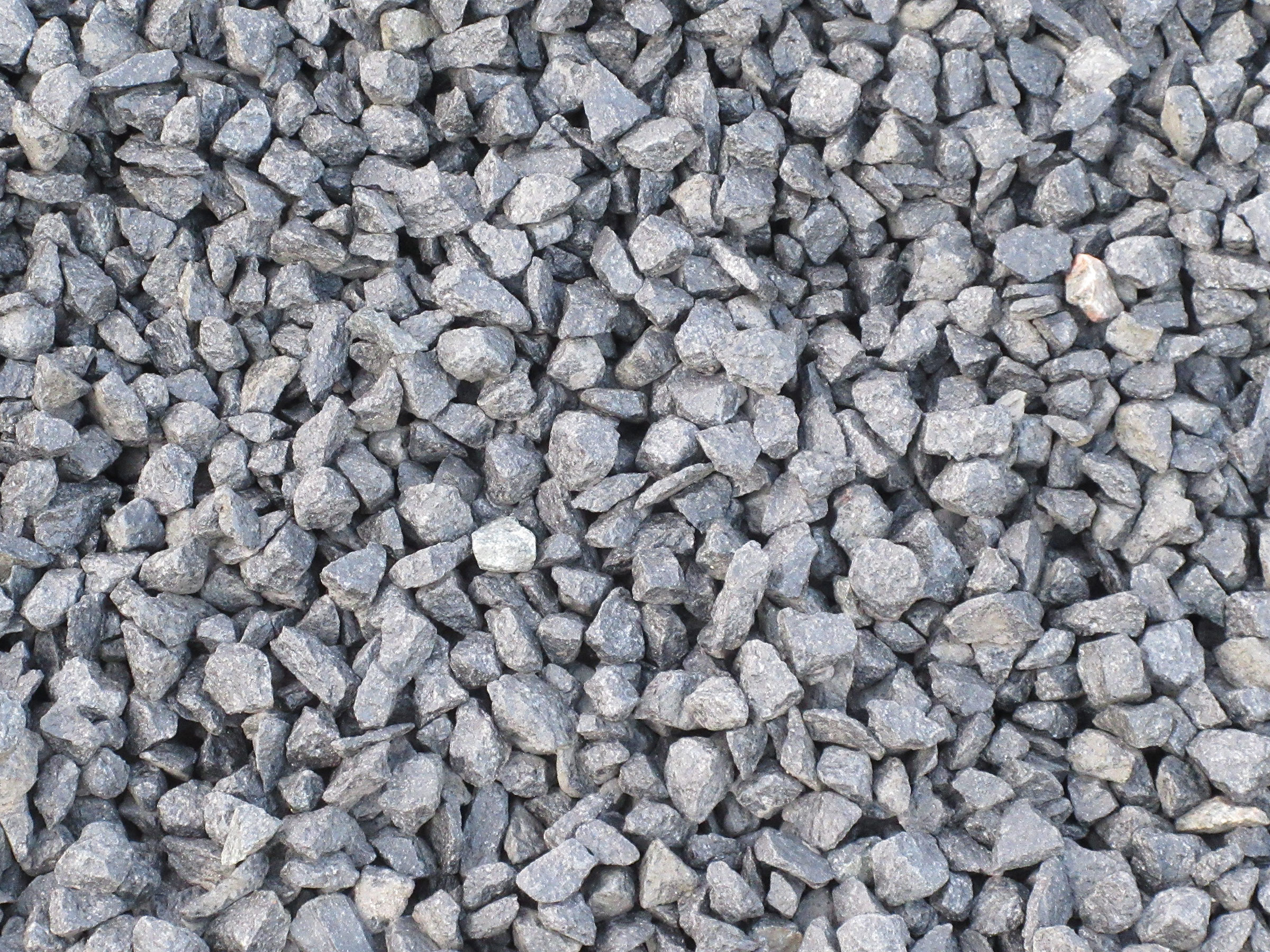 Guide til granitskærver i indkørsel og haven - maxibag.dk